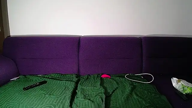 Julianna68 webcam