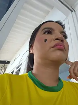 Pretty_Julieta webcam