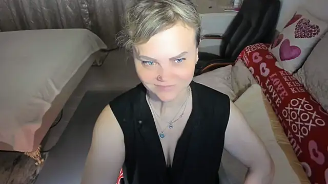 MildMature webcam