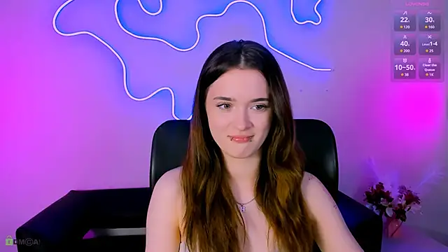 liana_kisses webcam