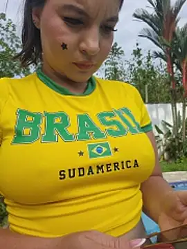 Pretty_Julieta webcam