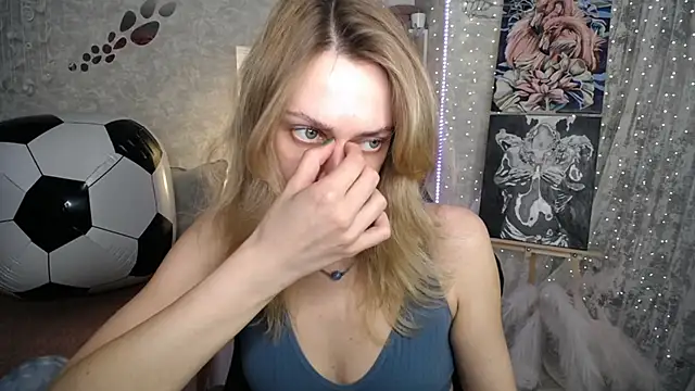 NickyAdamidi webcam