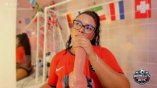nicolemorelli2 (F young) - BLOWJOB DROLL! OILED BOOBS