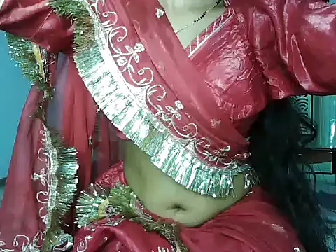 GOLDN_GIRL_