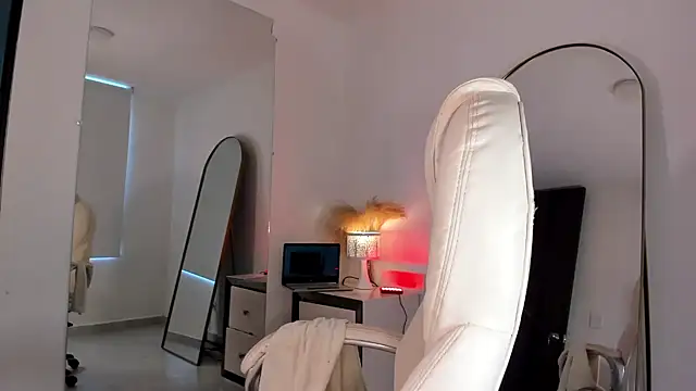 alexa_tobar webcam