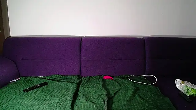 Julianna68 webcam