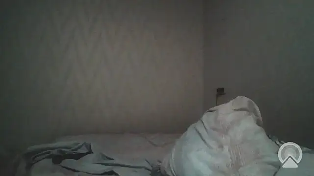 pink_pikachu_ webcam