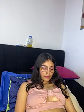 hotwife26 webcam