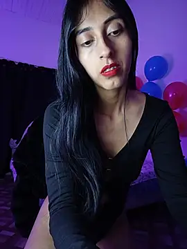 Im_Kloe webcam