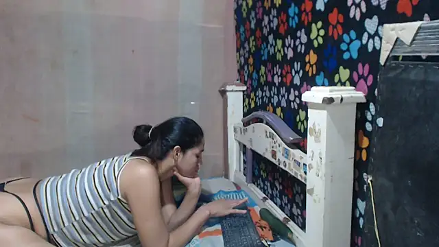 ELIZABET2- webcam