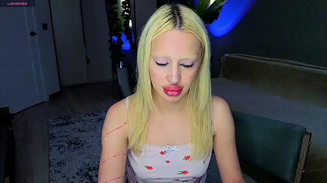 Luna_Beverly webcam