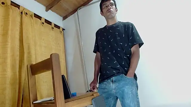 JohanyLatino webcam