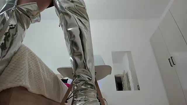 KateRedgar webcam