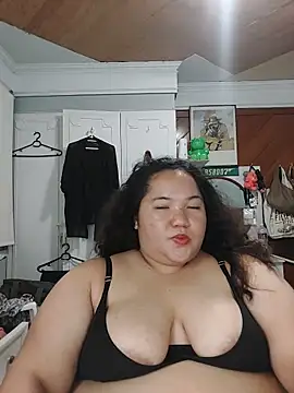 LianaCruzado webcam