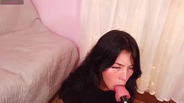 Miss_Charlottet webcam