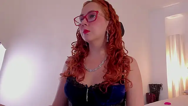 MistressErza webcam