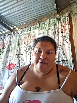 Juli_Powl webcam
