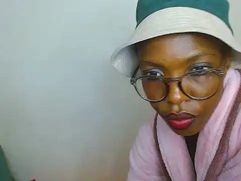ChocoSlenderXXX webcam