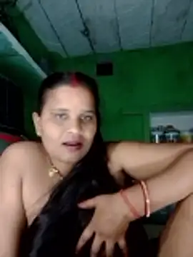 Shivani09900 webcam