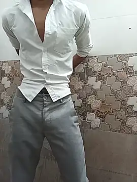 itsmemadhu2019 webcam
