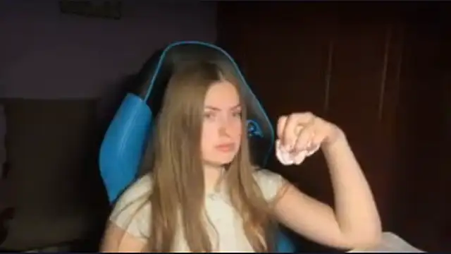 SilkSinner_ webcam