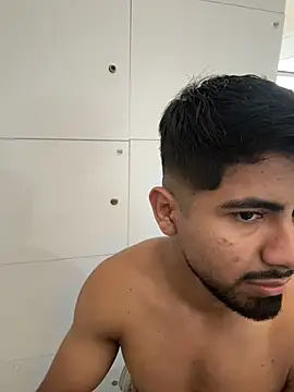 Teaserhoussejj_ webcam