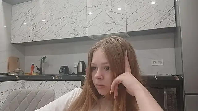 KarinaBestie webcam