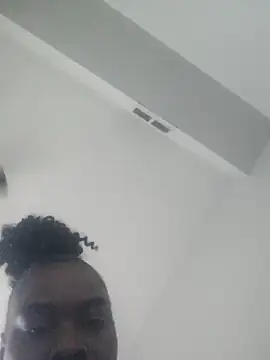 damnshegotass