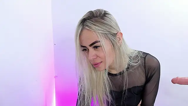 Luna_Marquez webcam