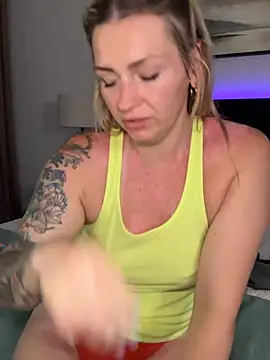 MaggieMayI webcam