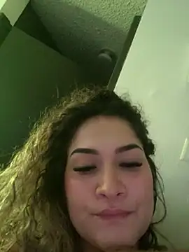 Sara_smiiith211 webcam