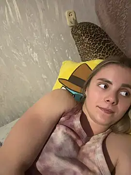 AlisaKissss webcam