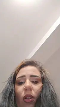 AdelinaJude webcam