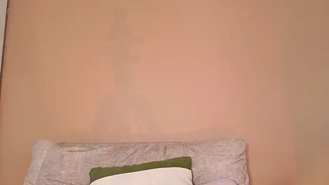 miaa_lux webcam