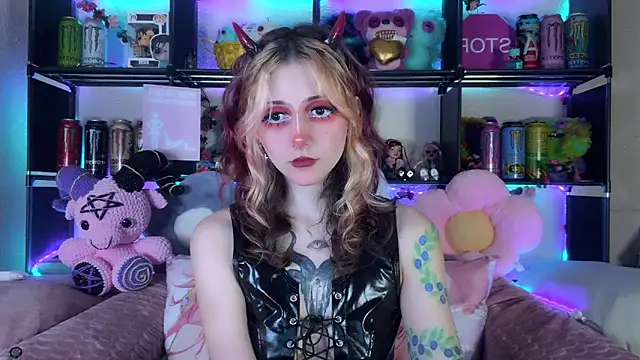_Devill_Baby webcam