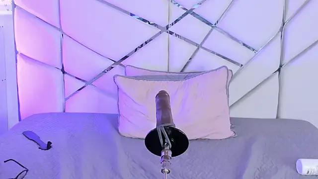 MELODYY_SWEET webcam