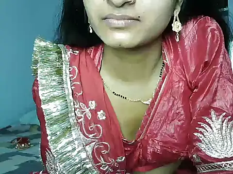 GOLDN_GIRL_ webcam