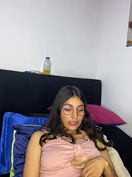 hotwife26 webcam
