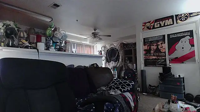 biggerisbetter12 webcam