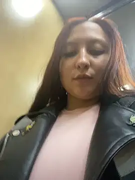 Scarlet_auraa webcam