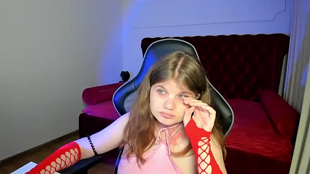 ChloeHalses webcam