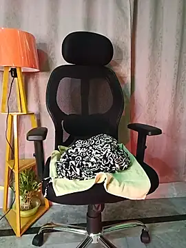 Kritika05 webcam