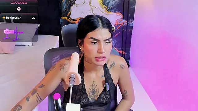 Alanna_Wild webcam