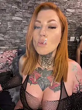 krysstal003 live cam on StripChat
