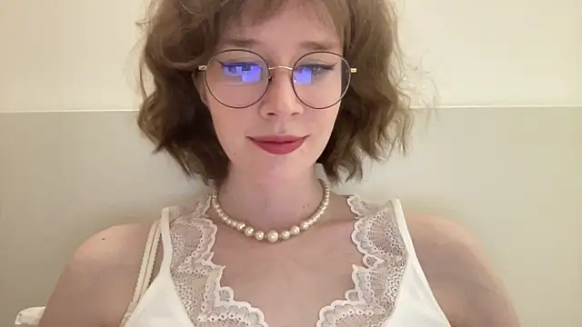 ms_christiana live cam on StripChat