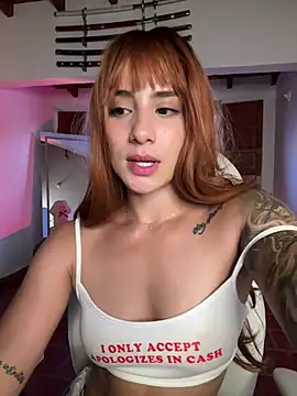 Ale_Lewis webcam