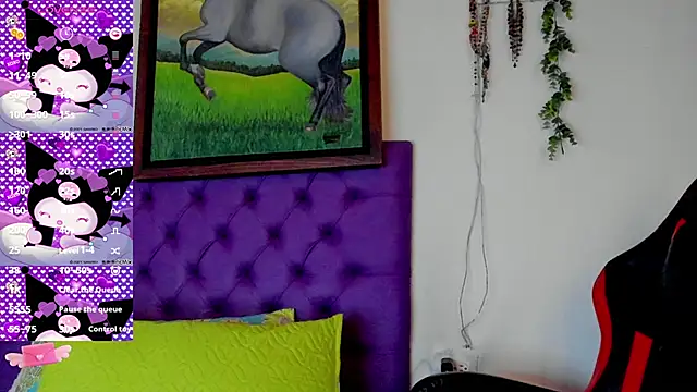 Cloeandtyfanny webcam