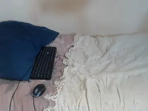 ChantyBaeX webcam