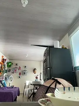 valery_mora webcam