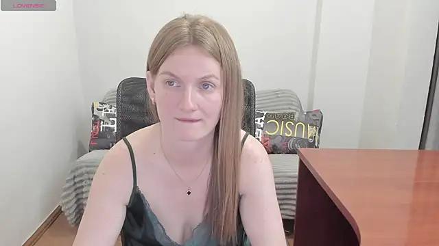 Alisha_Skyes webcam